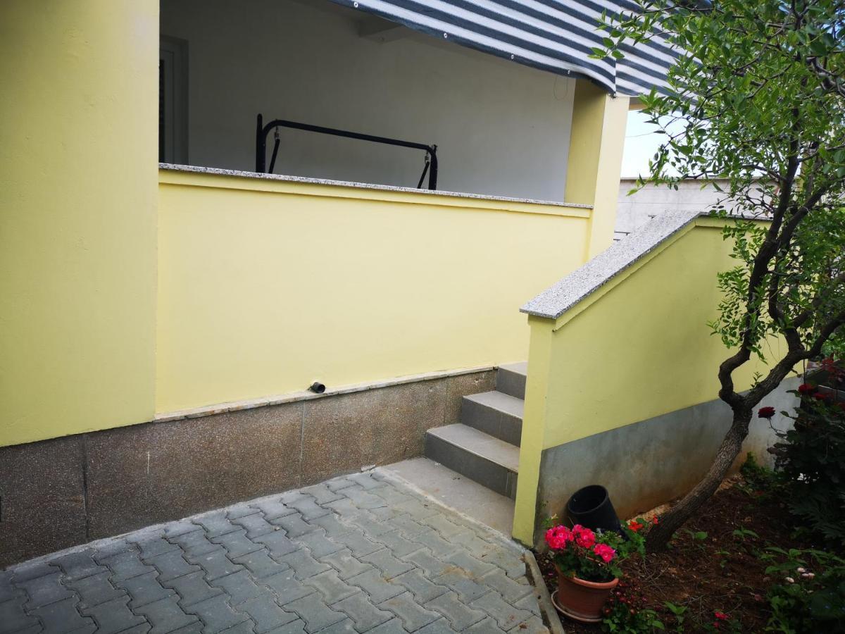 Apartments Kocijan Sukošan Kültér fotó